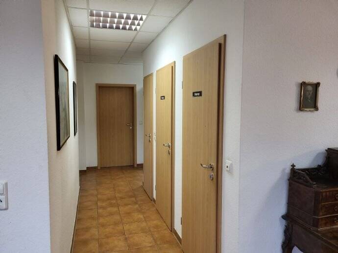 Gewerbeobjekt Simmern - 6 Zimmer, 159 m&sup2;, 1.590&euro; | Angebot:25746989