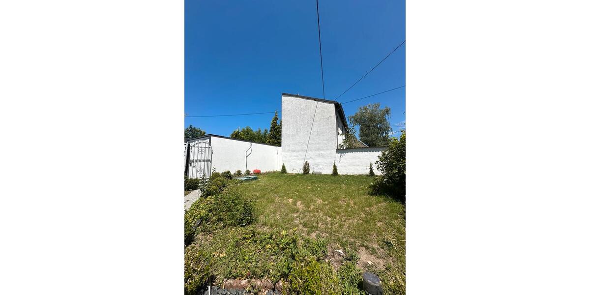 Dachgeschoßwohnung Kruft - 3 Zimmer, 80 m&sup2;, 700&euro; | Angebot:25075013