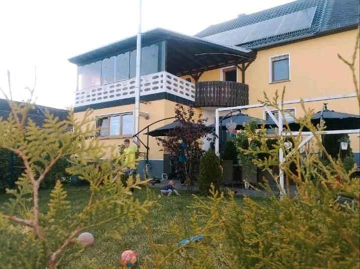 Einfamilienhaus Oberdreis - 7 Zimmer, 200 m&sup2;, 239.000&euro; | Angebot:25614199