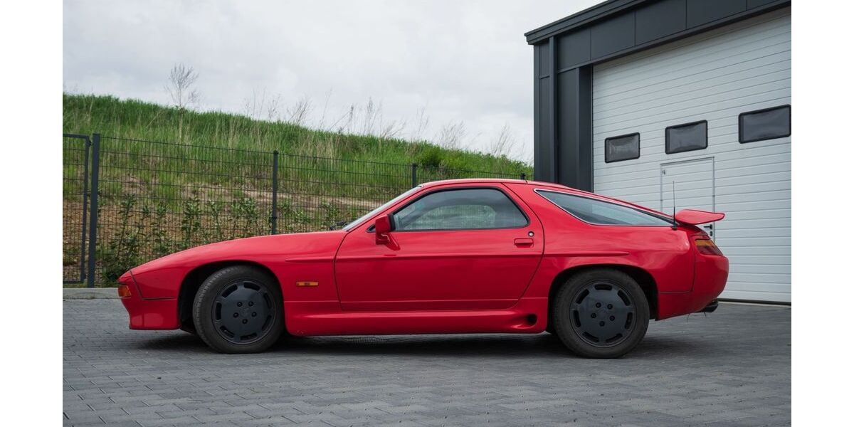Porsche 928 208.000 km 21.928 &euro; Brohl Lützing 56656