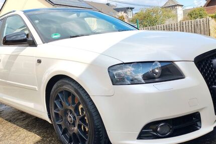 Audi A3 129.800 km 8.990 &euro; Wolken 56332