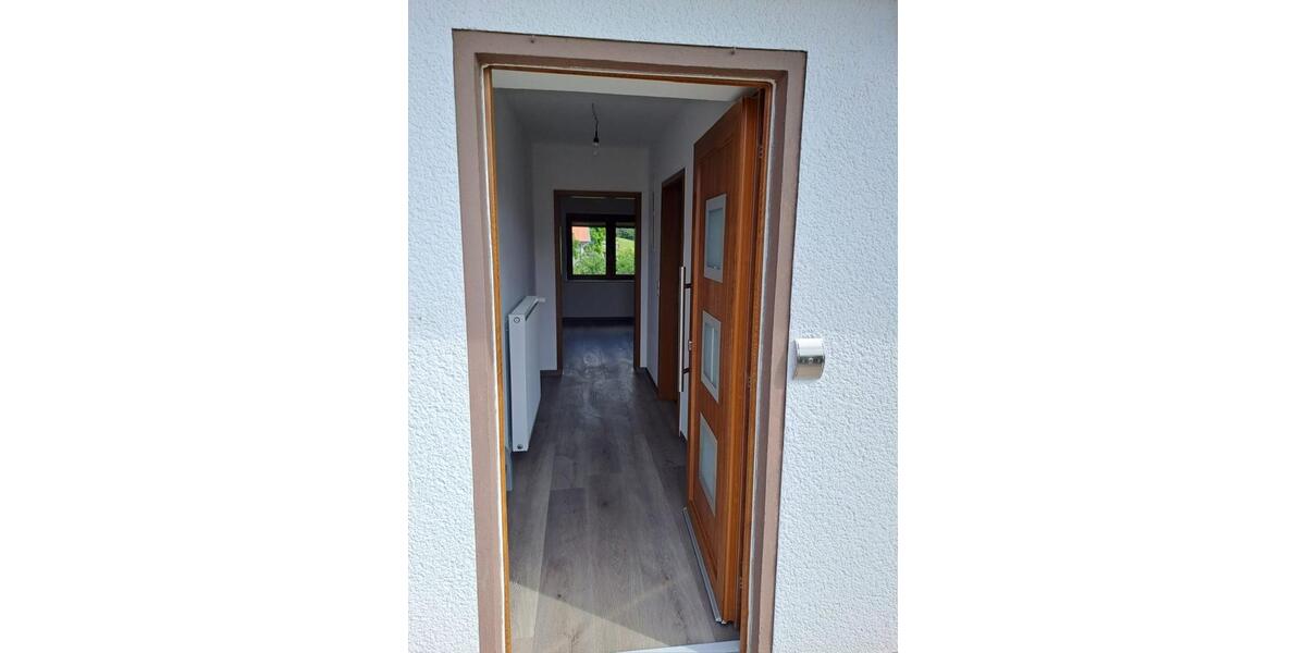 Etagenwohnung Steimel - 5 Zimmer, 120 m&sup2;, 900&euro; | Angebot:25483150
