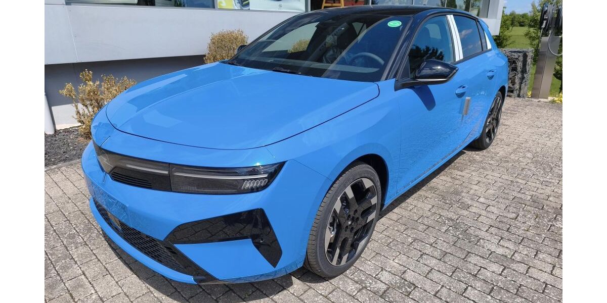 Opel Astra 3.000 km 27.990 &euro; Ransbach-Baumbach 56235