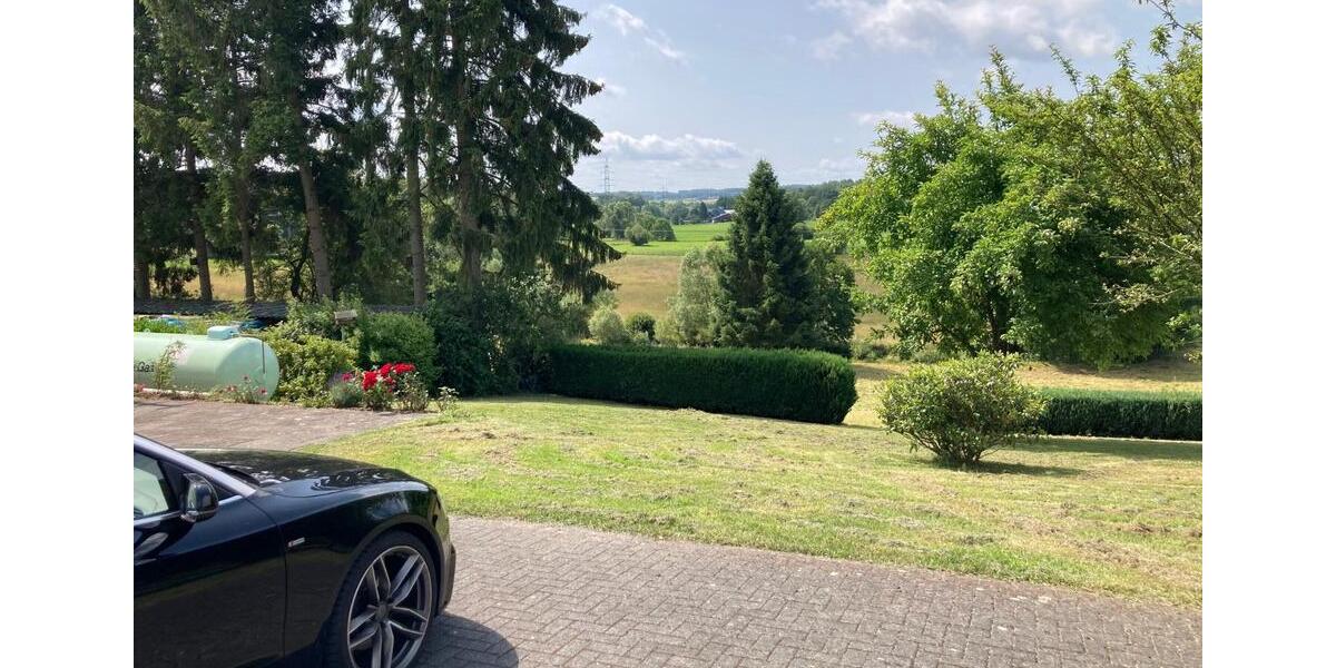 Etagenwohnung Steimel - 5 Zimmer, 120 m&sup2;, 900&euro; | Angebot:25483150