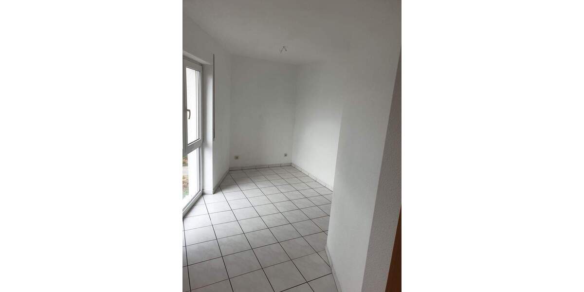 Etagenwohnung Weißenthurm - 4 Zimmer, 98 m&sup2;, 810&euro; | Angebot:25680270