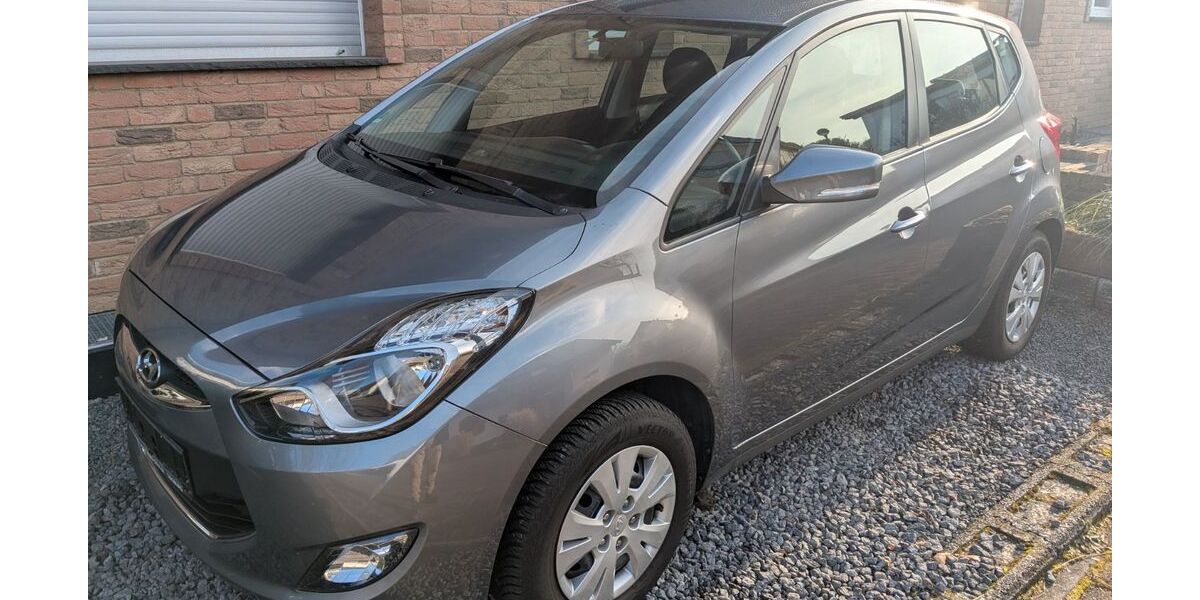 Hyundai ix20 98.000 km 6.100 &euro; Andernach 56626