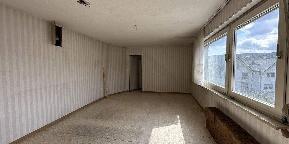 Einfamilienhaus Bad Neuenahr-Ahrweiler / Ahrweiler Ahrweiler - 8 Zimmer, 200 m&sup2;, 345.000&euro; | Angebot:25684598