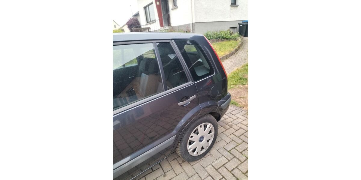 Ford Fusion 160.000 km 2.800 &euro; Brohl Lützing 56656