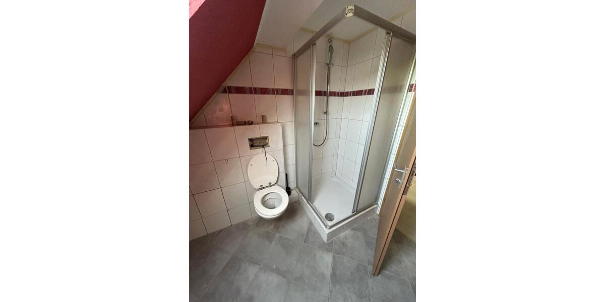 Mehrfamilienhaus, Wohnhaus Steimel - 13 Zimmer, 265 m&sup2;, 1.350&euro; | Angebot:26656497