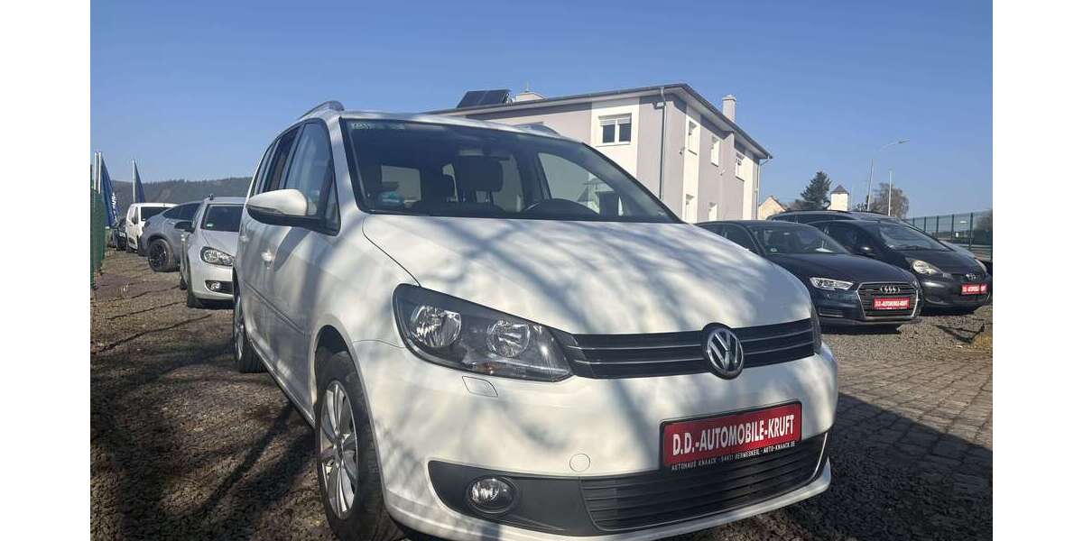 VW Touran 203.217 km 5.999 &euro; Kruft 56642