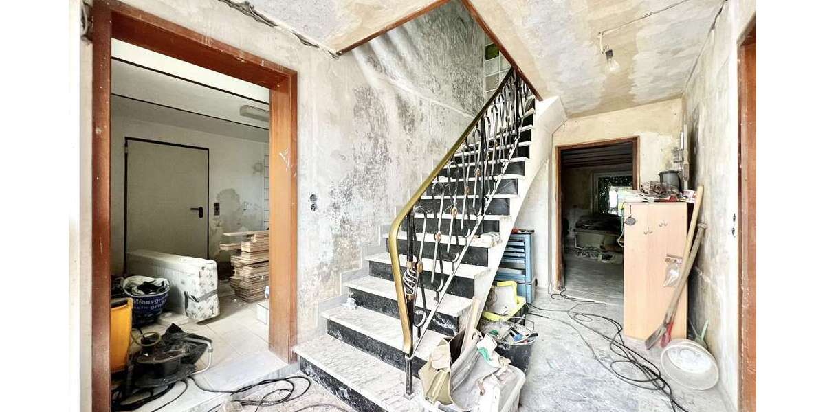 Einfamilienhaus Kleinmaischeid - 12 Zimmer, 304 m&sup2;, 219.000&euro; | Angebot:20207785