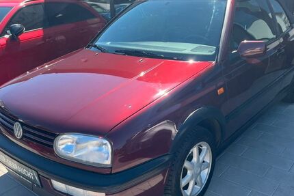 VW Golf 64.000 km 7.480 &euro; Remagen 53424
