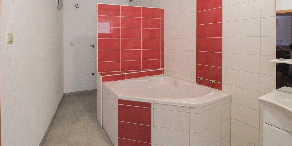 Mehrfamilienhaus, Wohnhaus Leutesdorf - 9 Zimmer, 360.000&euro; | Angebot:25866874