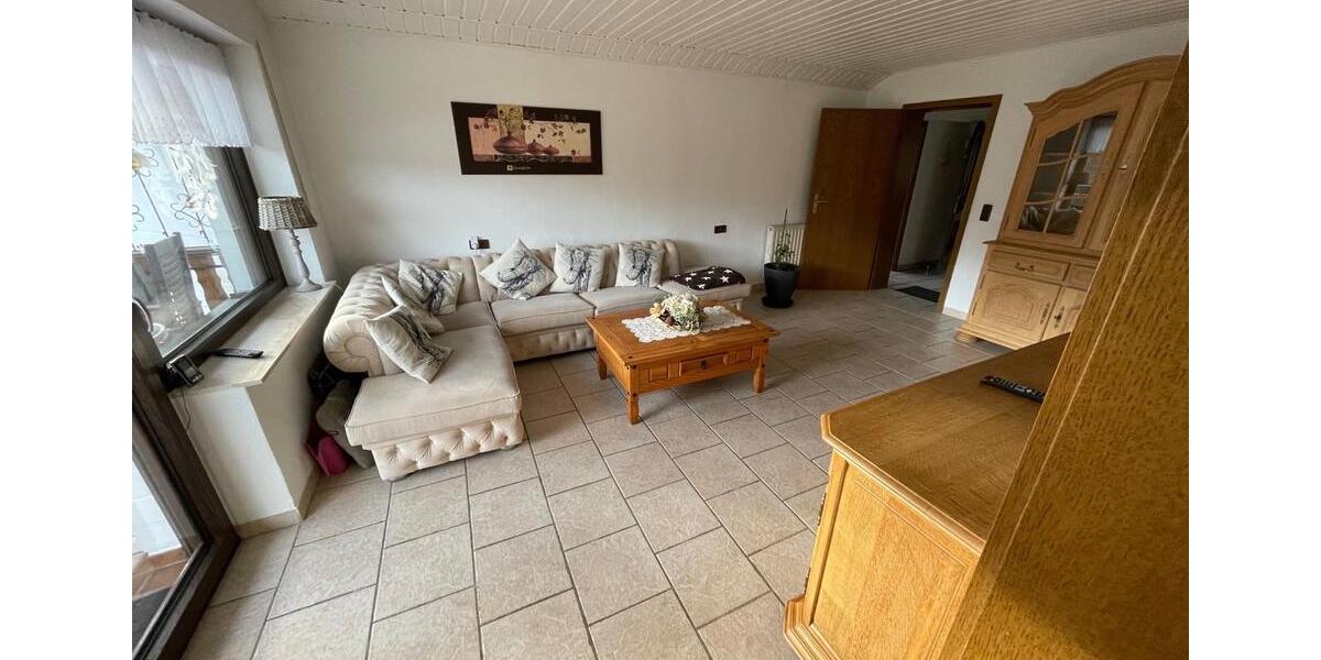 Dachgeschoßwohnung Oberlahr - 3 Zimmer, 102 m&sup2;, 700&euro; | Angebot:25149201