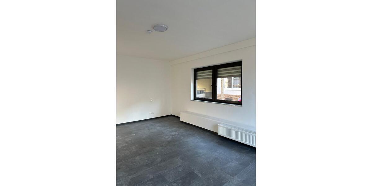 Erdgeschoßwohnung Urmitz - 3 Zimmer, 90 m&sup2;, 700&euro; | Angebot:25271367