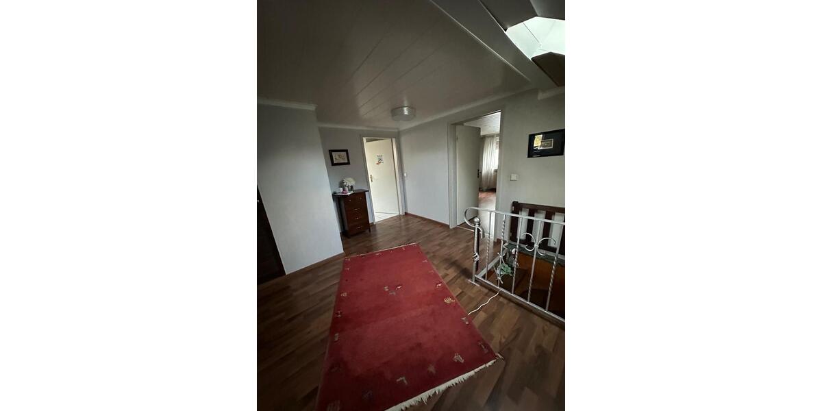 Einfamilienhaus Vettelschoß - 10 Zimmer, 240 m&sup2;, 378.880&euro; | Angebot:25279078