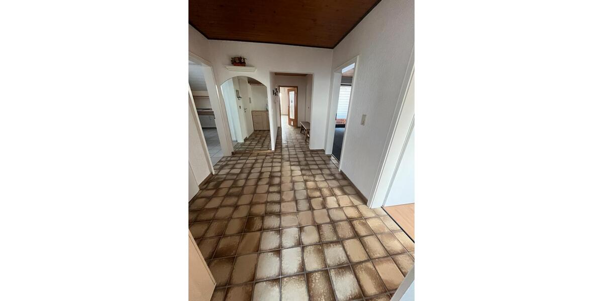 Etagenwohnung Urmitz - 3 Zimmer, 110 m&sup2;, 1.188&euro; | Angebot:25649016