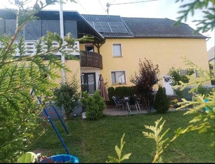 Einfamilienhaus Oberdreis - 7 Zimmer, 200 m&sup2;, 239.000&euro; | Angebot:25614199