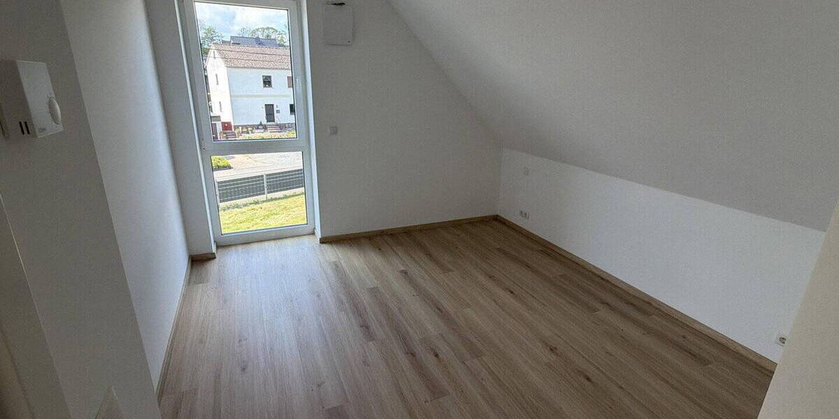 Etagenwohnung Dierdorf - 3 Zimmer, 77 m&sup2;, 1.200&euro; | Angebot:26056626
