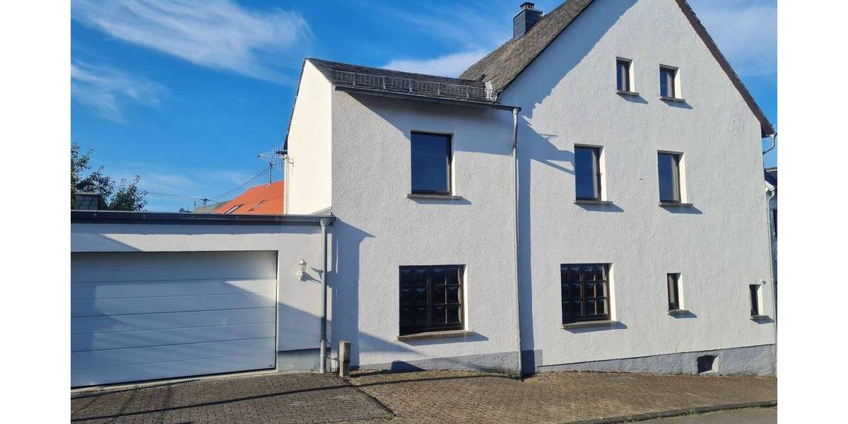 Einfamilienhaus Rüscheid - 8 Zimmer, 200 m&sup2;, 295.000&euro; | Angebot:25691878