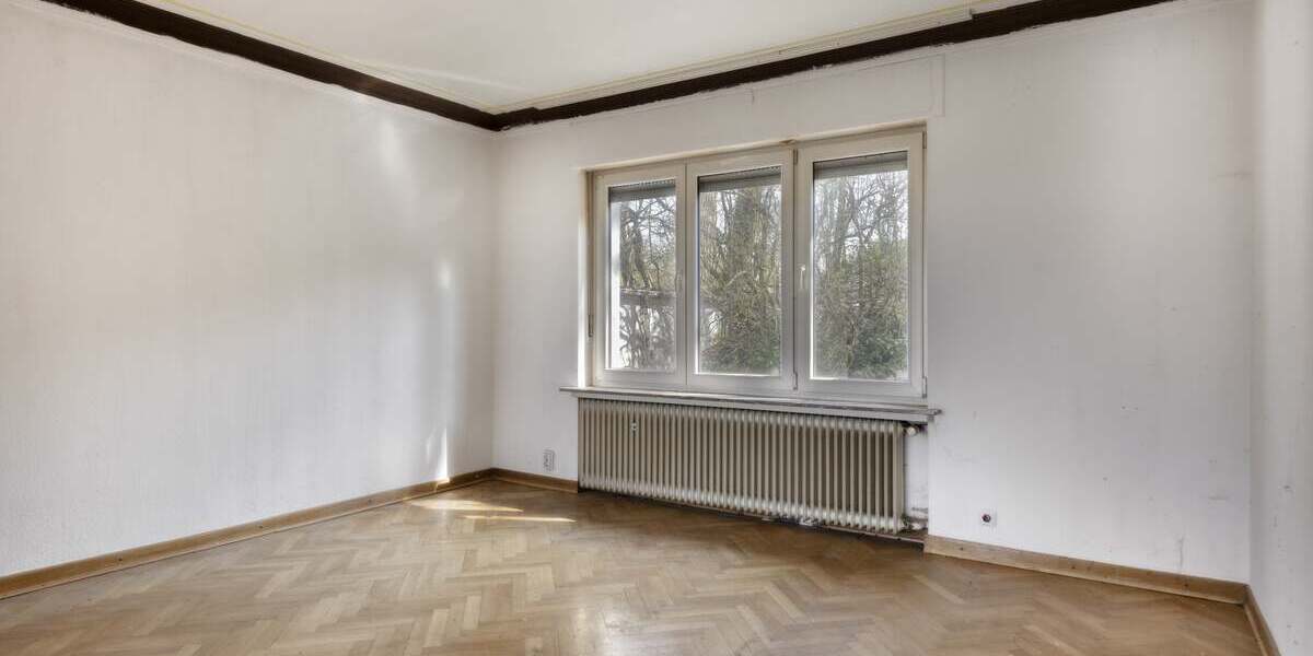 Solides Haus mit großem Garten in Aussichtslage ! - Einfamilienhaus Staudt | Angebot:25942745