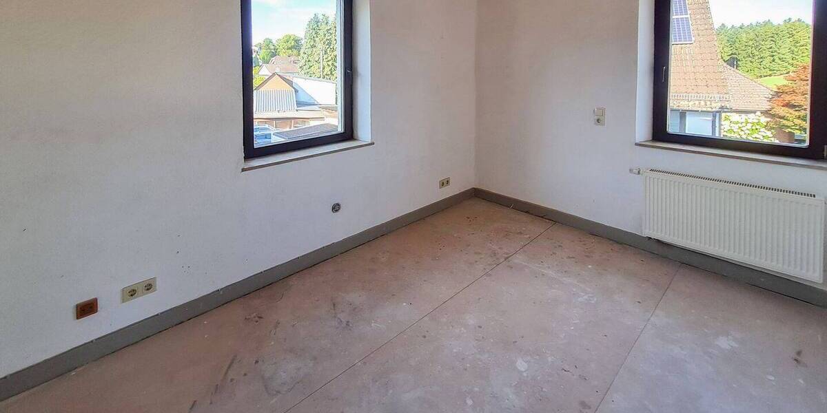 Einfamilienhaus Rüscheid - 8 Zimmer, 200 m&sup2;, 295.000&euro; | Angebot:25691878