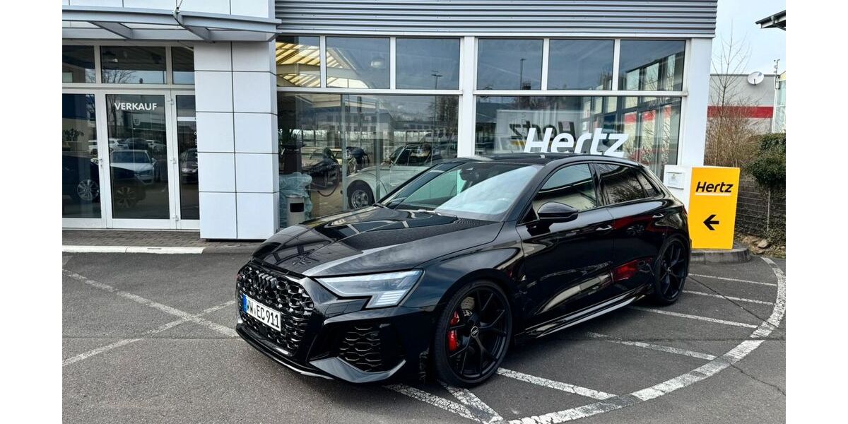 Audi RS3 14.000 km 58.000 &euro; Heiligenroth 56412