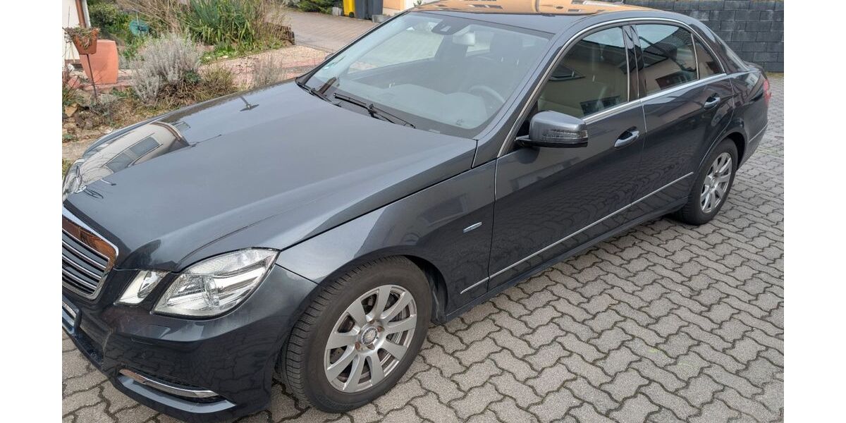 Mercedes-Benz E 200 120.000 km 11.500 &euro; Lahnstein 56112