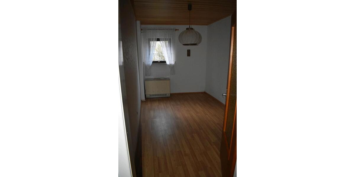 Einfamilienhaus Düngenheim - 5 Zimmer, 182 m&sup2;, 179.000&euro; | Angebot:25590905