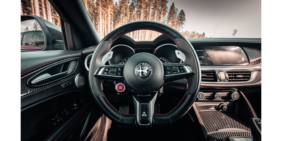 Alfa Romeo Stelvio 65.265 km 44.700 &euro; Heimersheim 53474