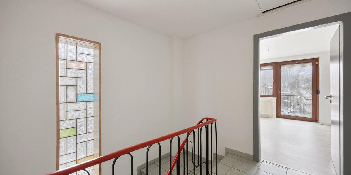 Zweifamilienhaus mit 3x Garagen nur 2 Min zur A3 - Zweifamilienhaus Mogendorf | Angebot:25081818