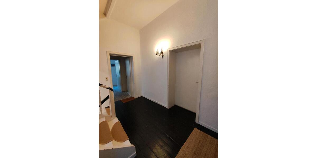 Etagenwohnung Linz am Rhein - 3 Zimmer, 90 m&sup2;, 900&euro; | Angebot:25614242