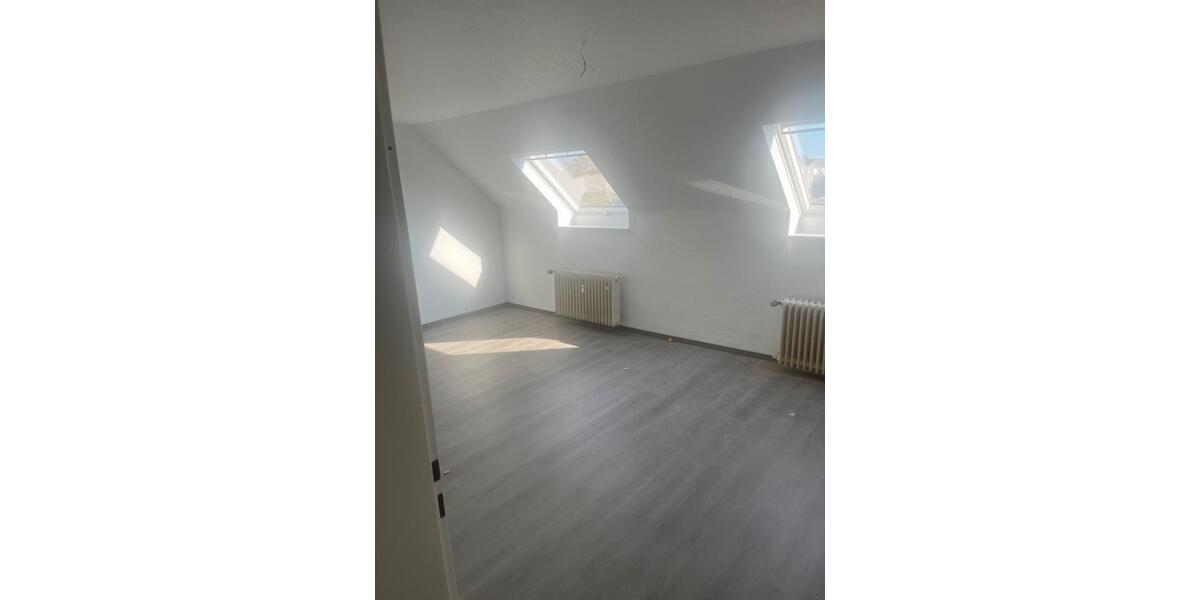 Dachgeschoßwohnung Neuwied - 2 Zimmer, 50 m&sup2;, 550&euro; | Angebot:25859992