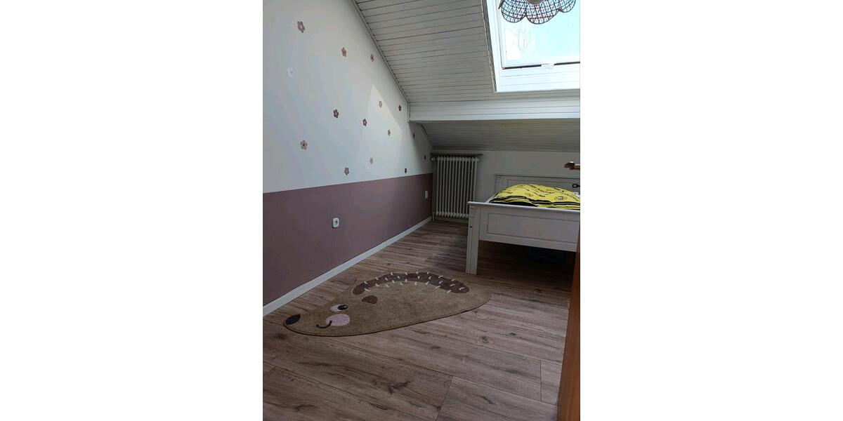 Einfamilienhaus Windhagen - 7 Zimmer, 180 m&sup2;, 1.600&euro; | Angebot:26523015