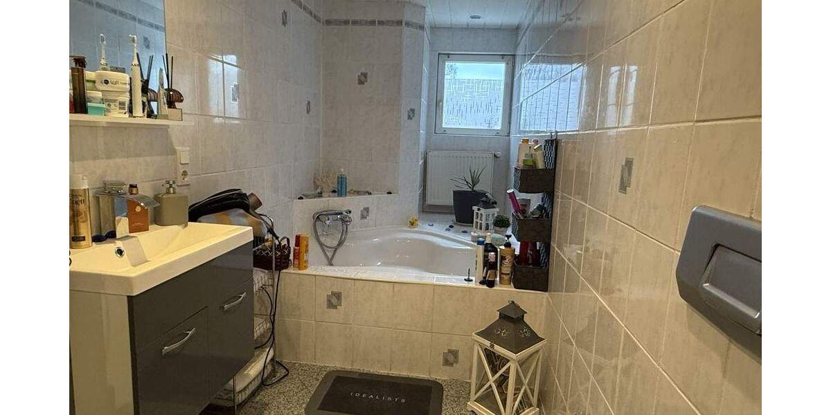 Einfamilienhaus Woldert - 7 Zimmer, 168 m&sup2;, 285.000&euro; | Angebot:25685059