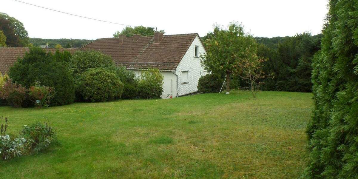 Einfamilienhaus Oberdreis - 1 Zimmer, 242 m&sup2;, 235.000&euro; | Angebot:25732785