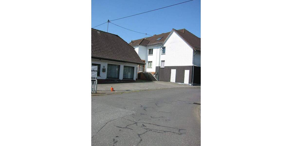 Einfamilienhaus Oberdreis - 1 Zimmer, 242 m&sup2;, 235.000&euro; | Angebot:25732785