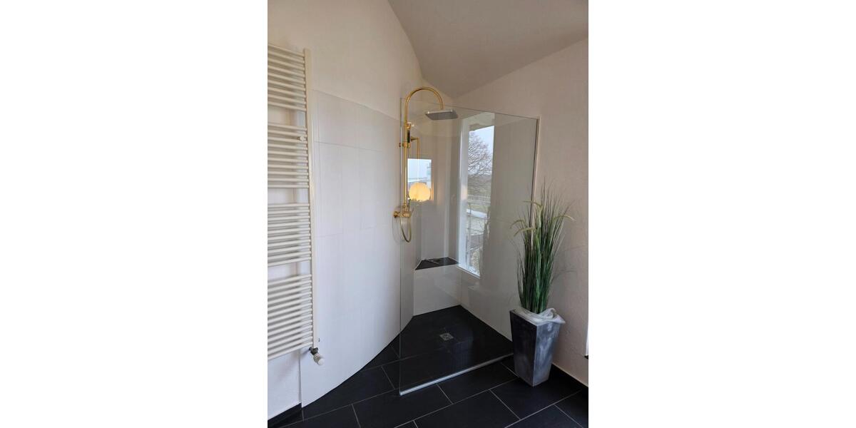 Etagenwohnung Dierdorf - 4 Zimmer, 214 m&sup2;, 1.550&euro; | Angebot:25497965