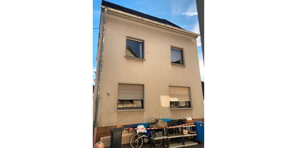 Einfamilienhaus Neuwied Block - 8 Zimmer, 170 m&sup2;, 239.000&euro; | Angebot:26552285