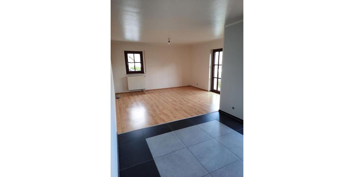 Renovierte & Energetisch modernisierte , helle & freundliche 2-Zimmer-EG-Wohnung zentral in Raubach zu vermieten! - 2- Raubach | Angebot:24576305