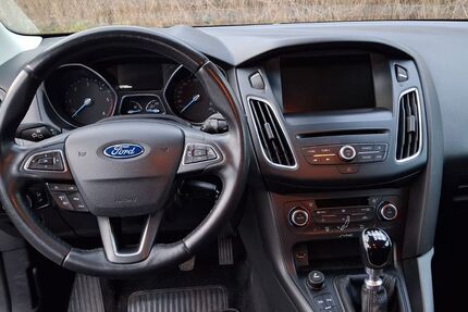 Ford Focus 127.000 km 7.500 &euro; Linz am Rhein 53545