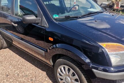 Ford Fusion 201.000 km 1.950 &euro; Koblenz 56072