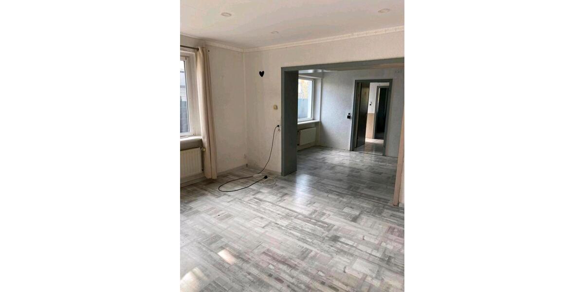 Einfamilienhaus Mendig - 8 Zimmer, 150 m&sup2;, 165.000&euro; | Angebot:25233795