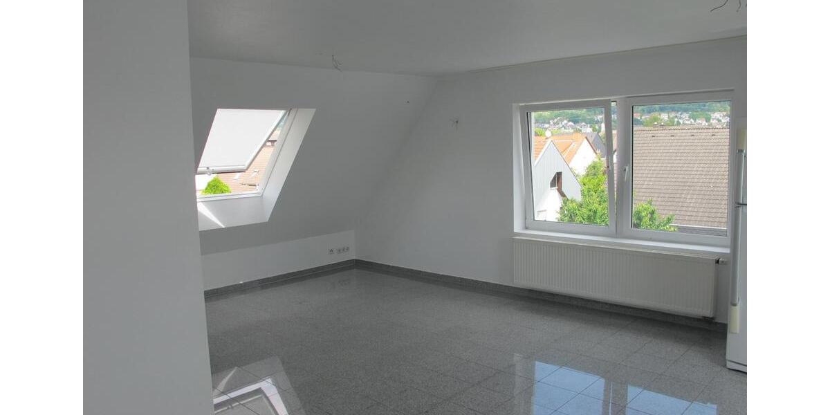 Dachgeschoßwohnung Bendorf - 5 Zimmer, 99 m&sup2;, 900&euro; | Angebot:26604288