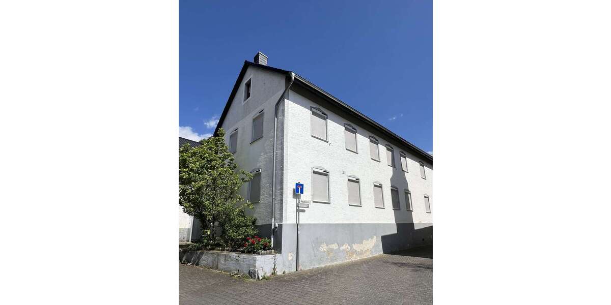 Einfamilienhaus Bad Hönningen - 11 Zimmer, 240 m&sup2;, 319.000&euro; | Angebot:23255431