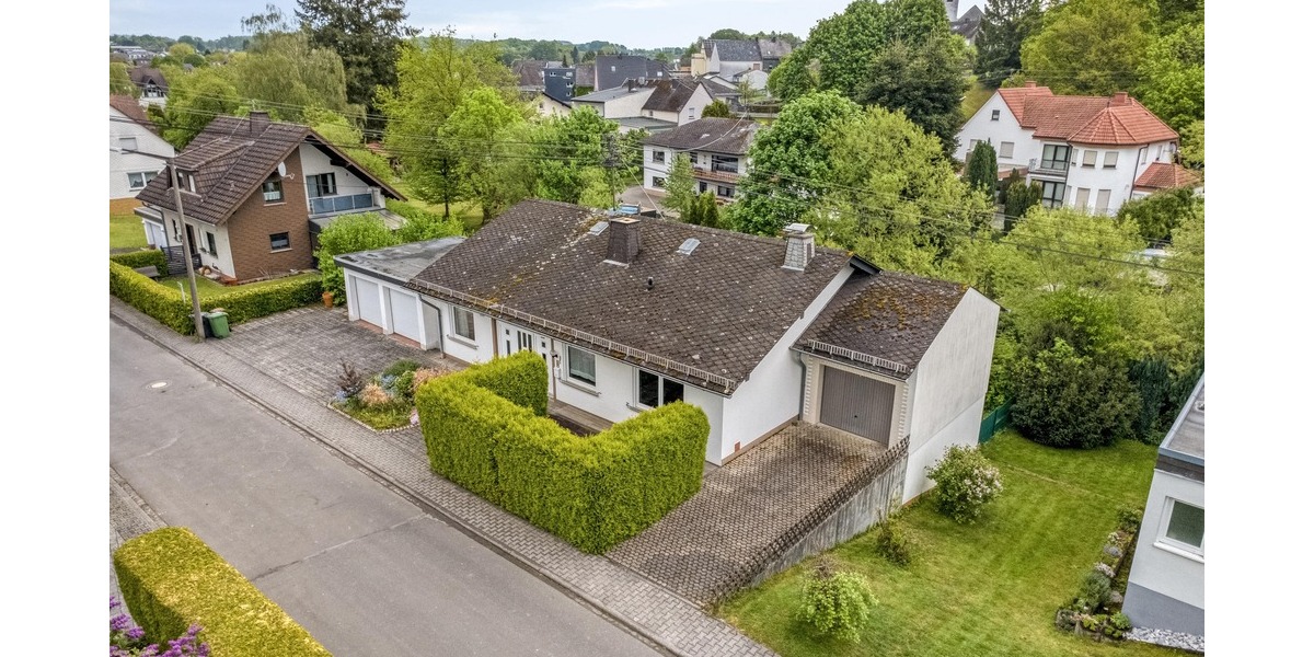 Großes Einfamilienhaus in ruhiger Lage am Aubach - Einfamilienhaus Staudt | Angebot:26586160