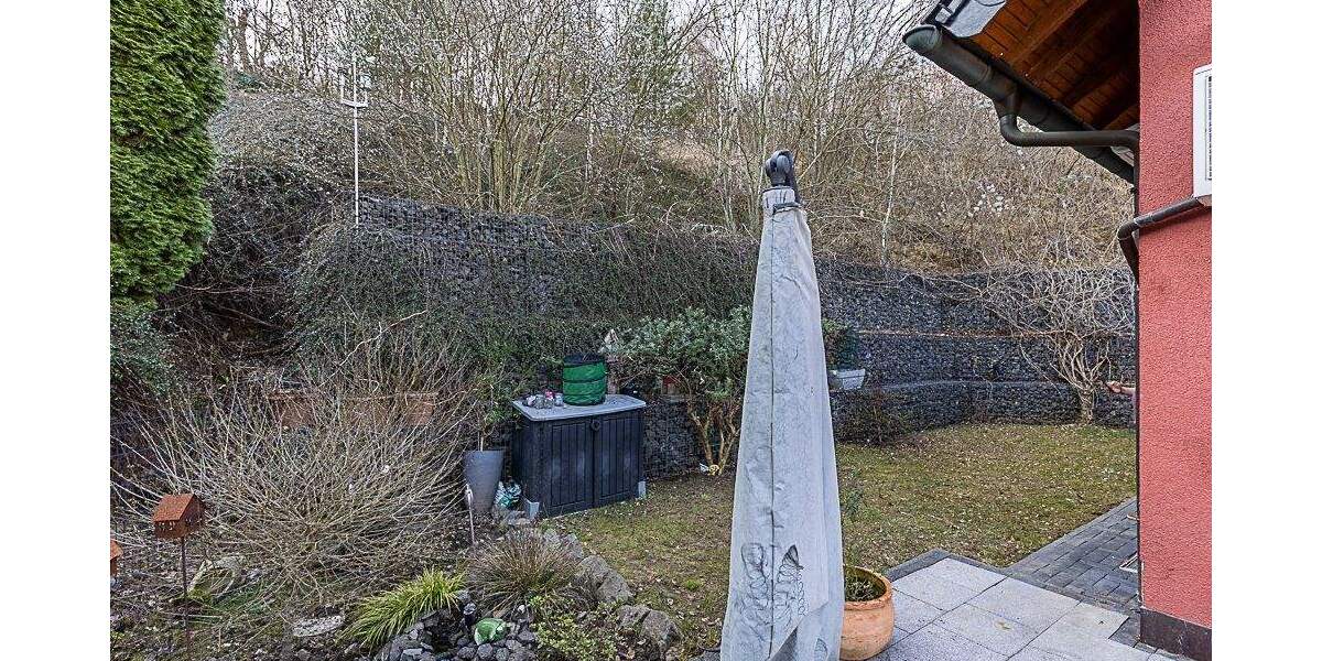 Einfamilienhaus Bad Neuenahr-Ahrweiler Lohrsdorf - 7 Zimmer, 185 m&sup2;, 595.000&euro; | Angebot:25739721