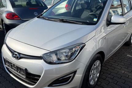 Hyundai i20 114.000 km 3.790 &euro; Neuwied 56566