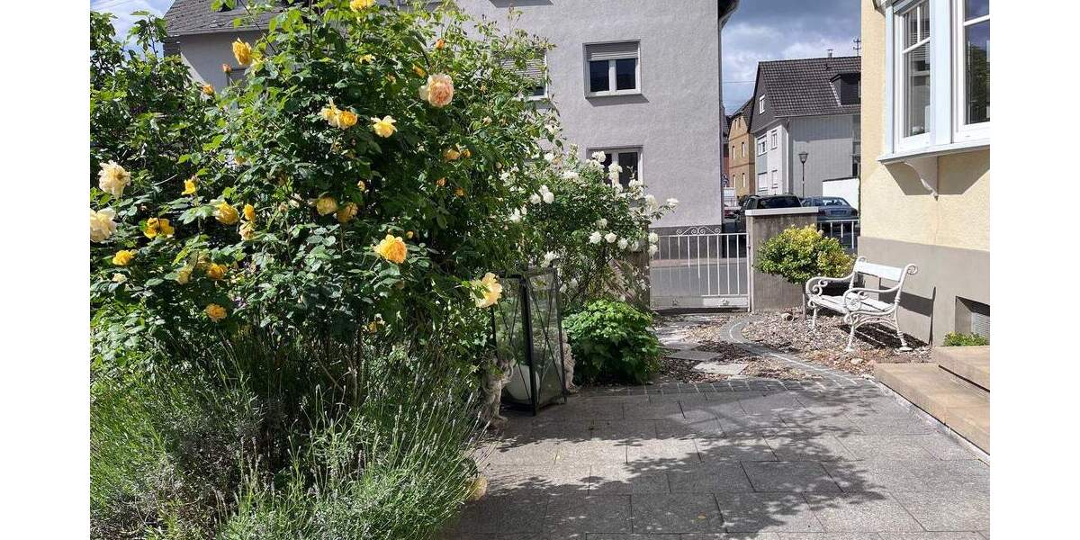 Mehrfamilienhaus, Wohnhaus Bad Breisig Niederbreisig - 5 Zimmer, 130 m&sup2;, 449.000&euro; | Angebot:25799474