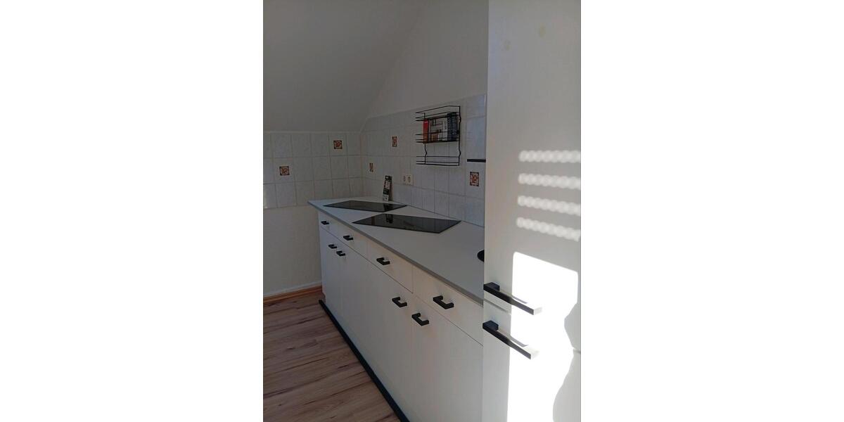 Dachgeschoßwohnung Bendorf - 3 Zimmer, 75 m&sup2;, 850&euro; | Angebot:25926261